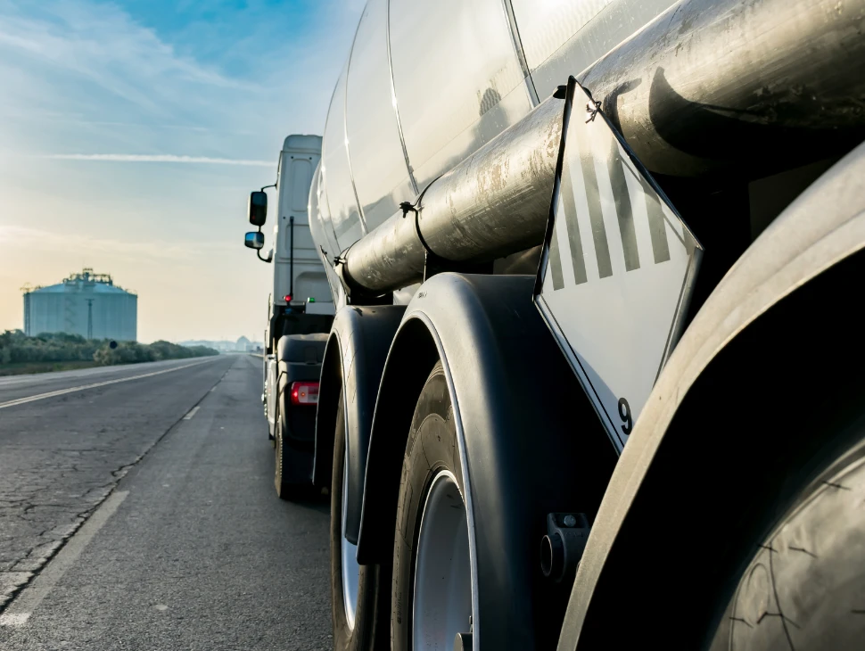 Transporte de pulverulentos, sólidos a granel y líquidos no peligrosos en Galicia